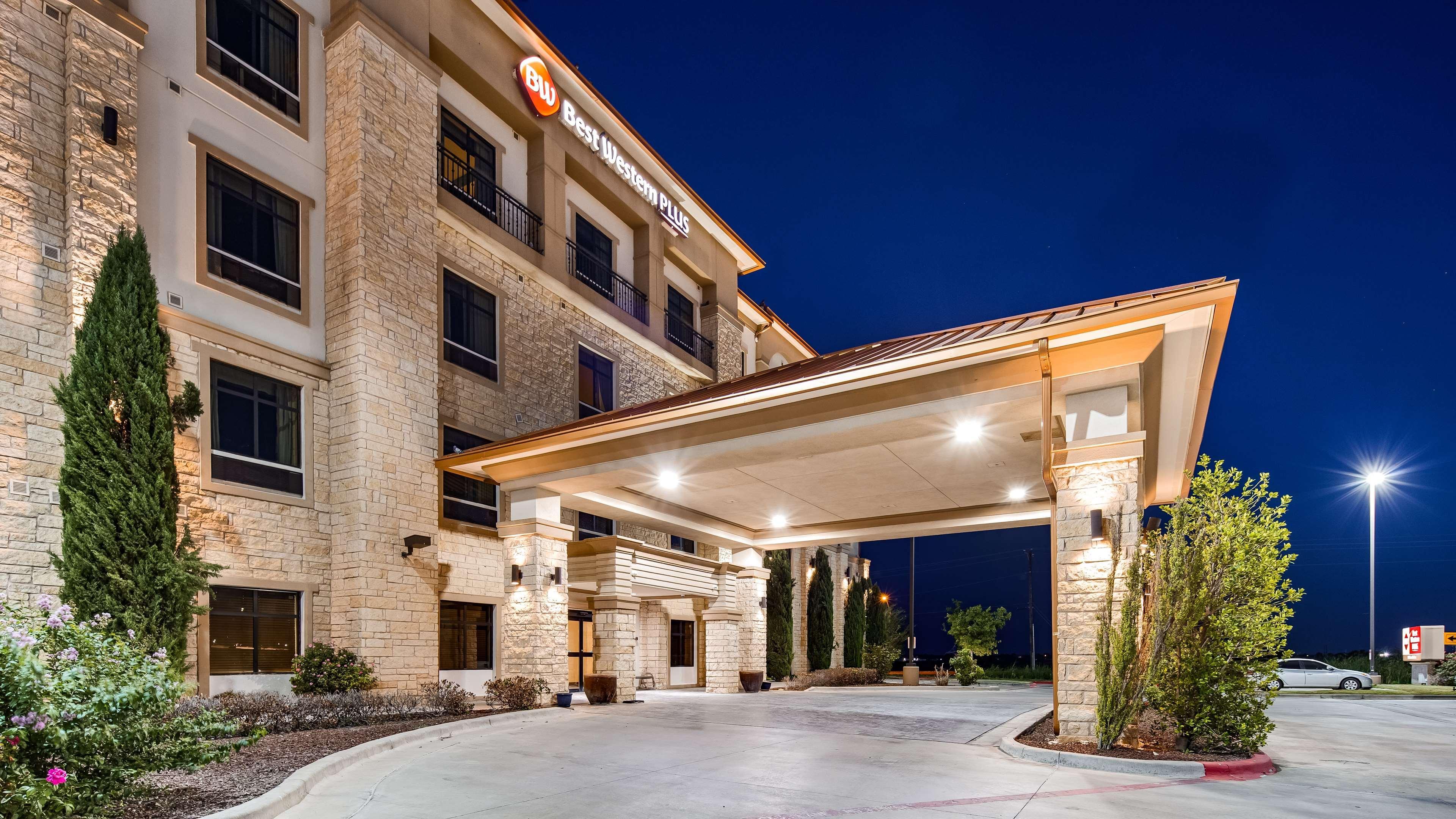 Best Western Plus Midland Suites Luaran gambar