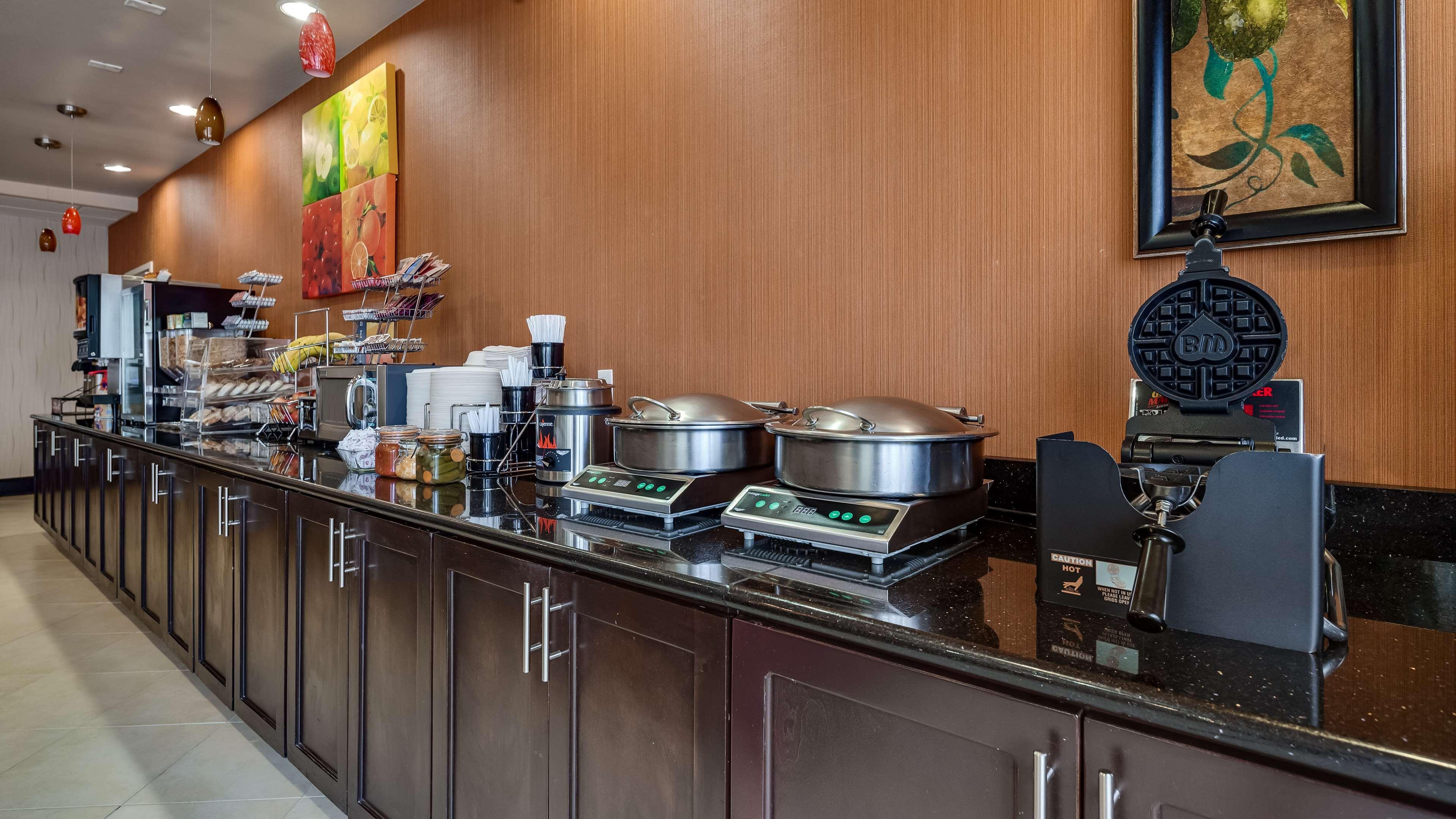 Best Western Plus Midland Suites Luaran gambar