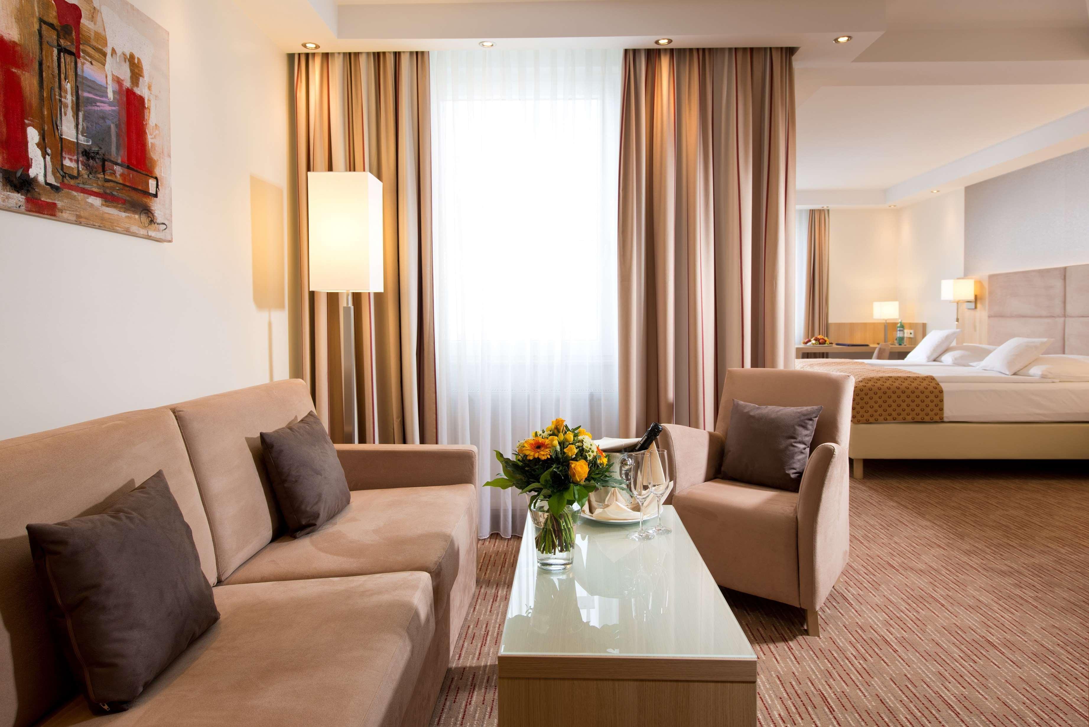 Best Western Plus Midland Suites Luaran gambar